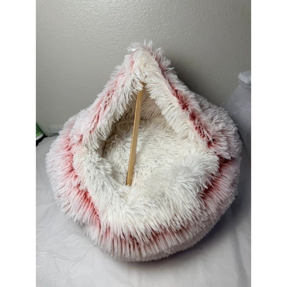 Cozy Paws Pink & Cream Faux Fur Pet Nest Bed 18” New